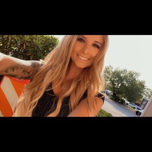 Meet your Posher, Samantha